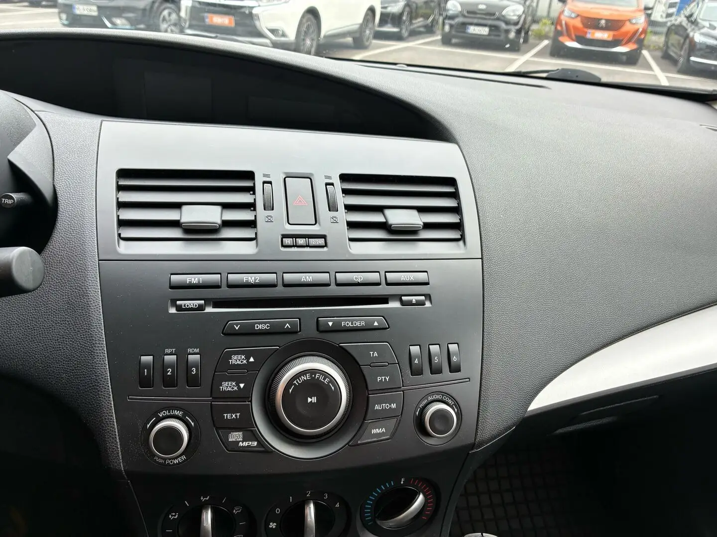 Car Image - 65mLcVvUwgFnobIUeb3QWn