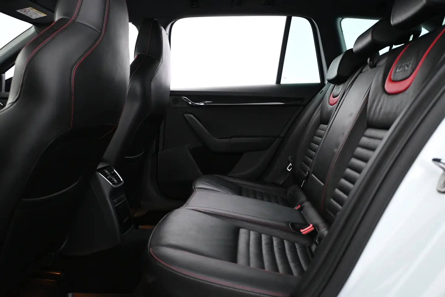 Car Image - 5n3nk1eejt6btCBB6OgML7