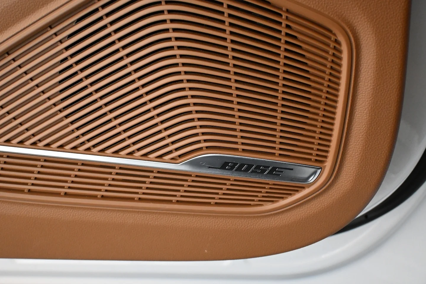 Car Image - 3ly9b7ZxJNFw9Dm71yMLhV