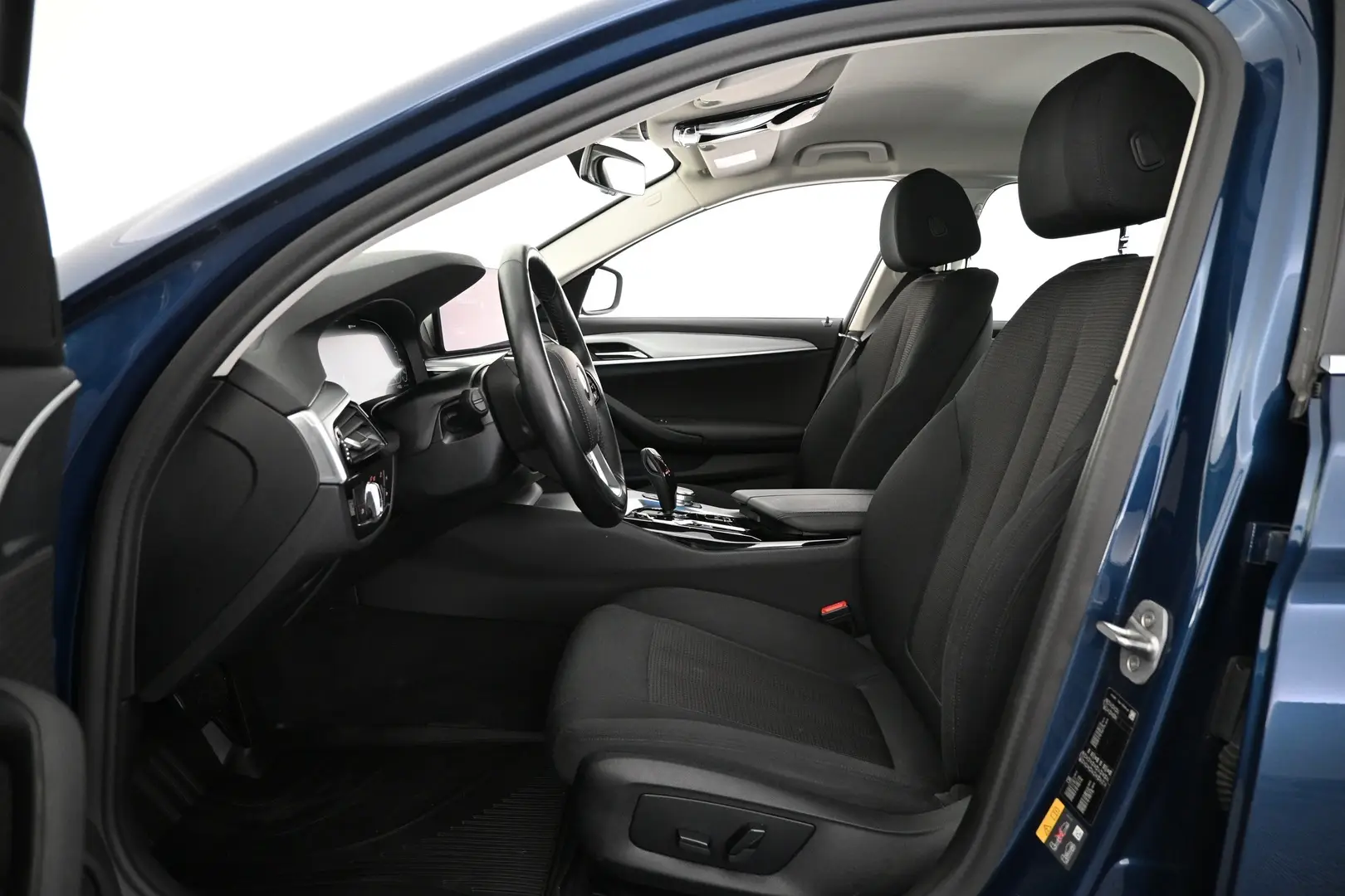 Car Image - 1BNd3ZXZDQcmleBciyCEvx