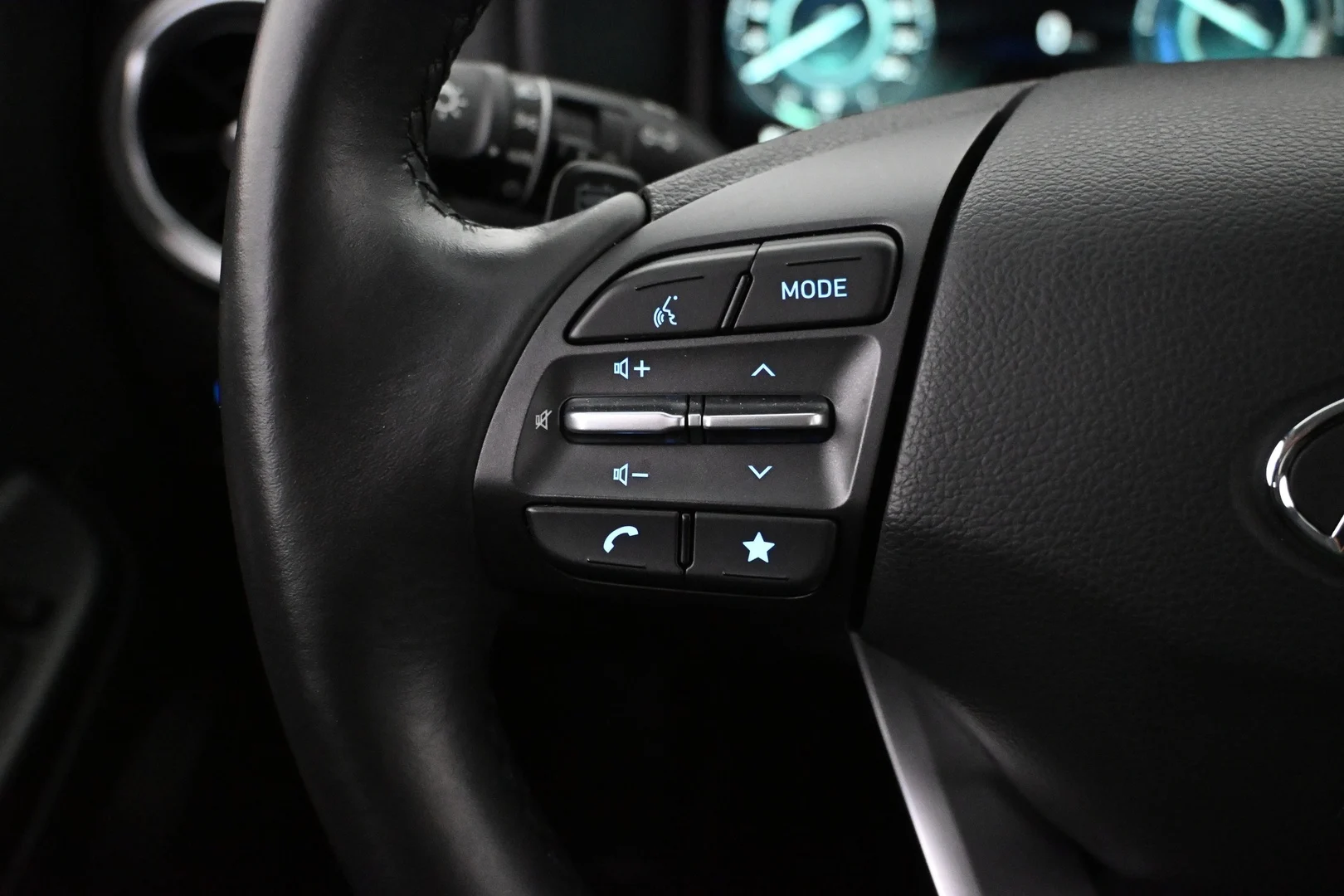 Car Image - 78Gmp8ErdGXoqWwXqv6Zle