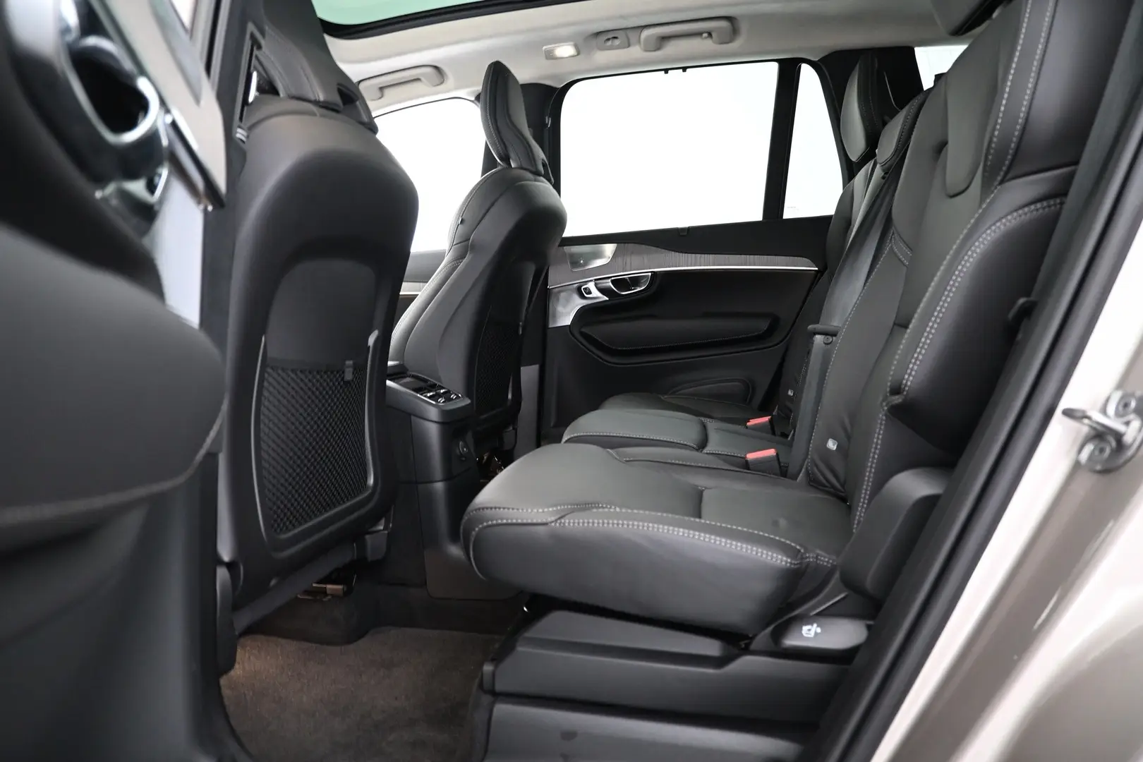 Car Image - 5Hb0M8EjDE58k74dg5L7UN