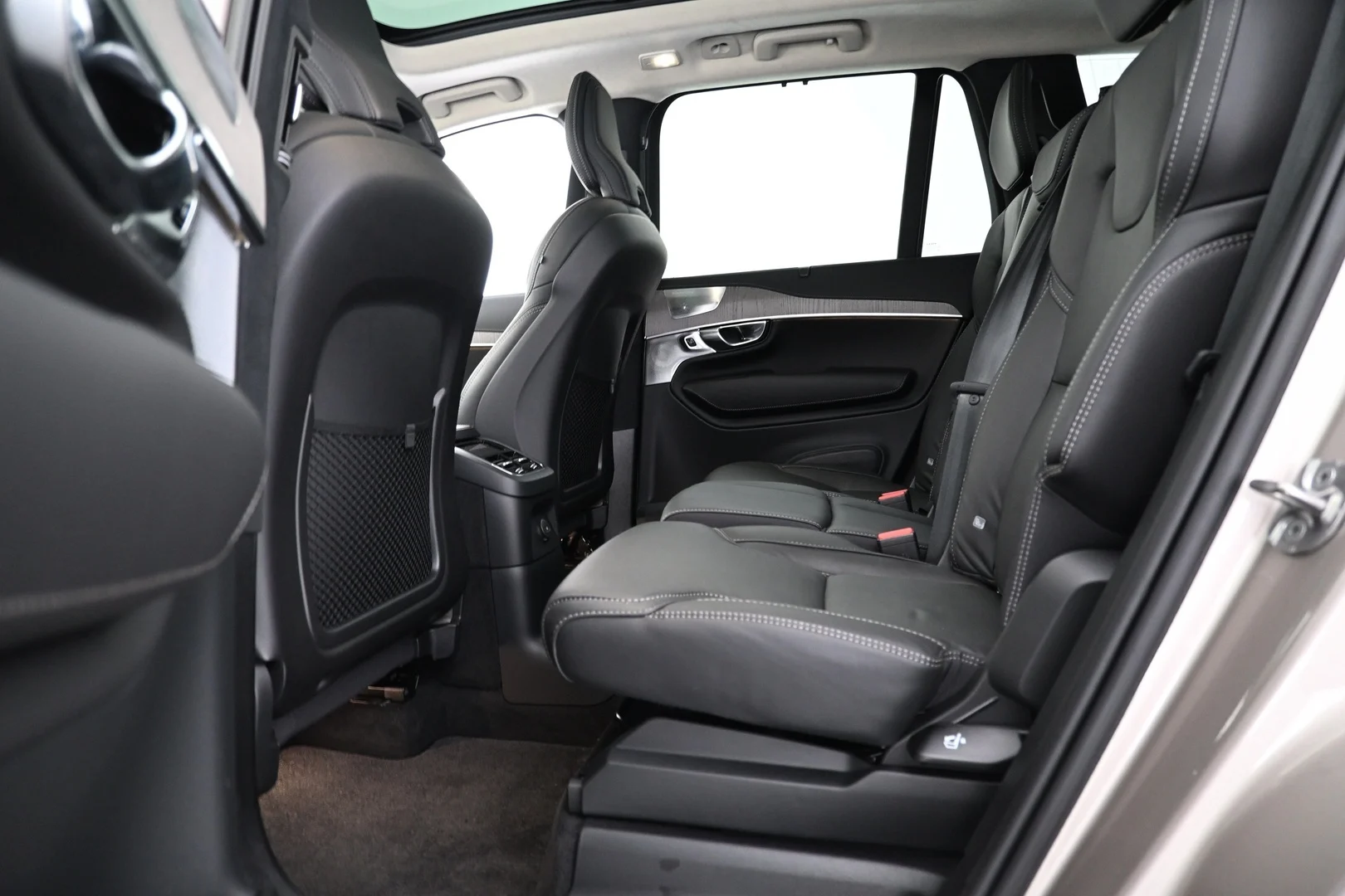 Car Image - 5Hb0M8EjDE58k74dg5L7UN