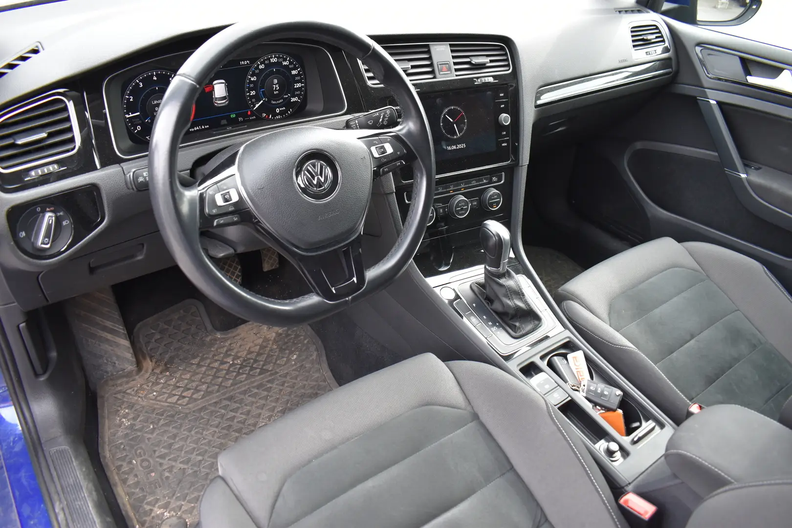 Car Image - 6nNC8utUufHmSb8TtMolmN