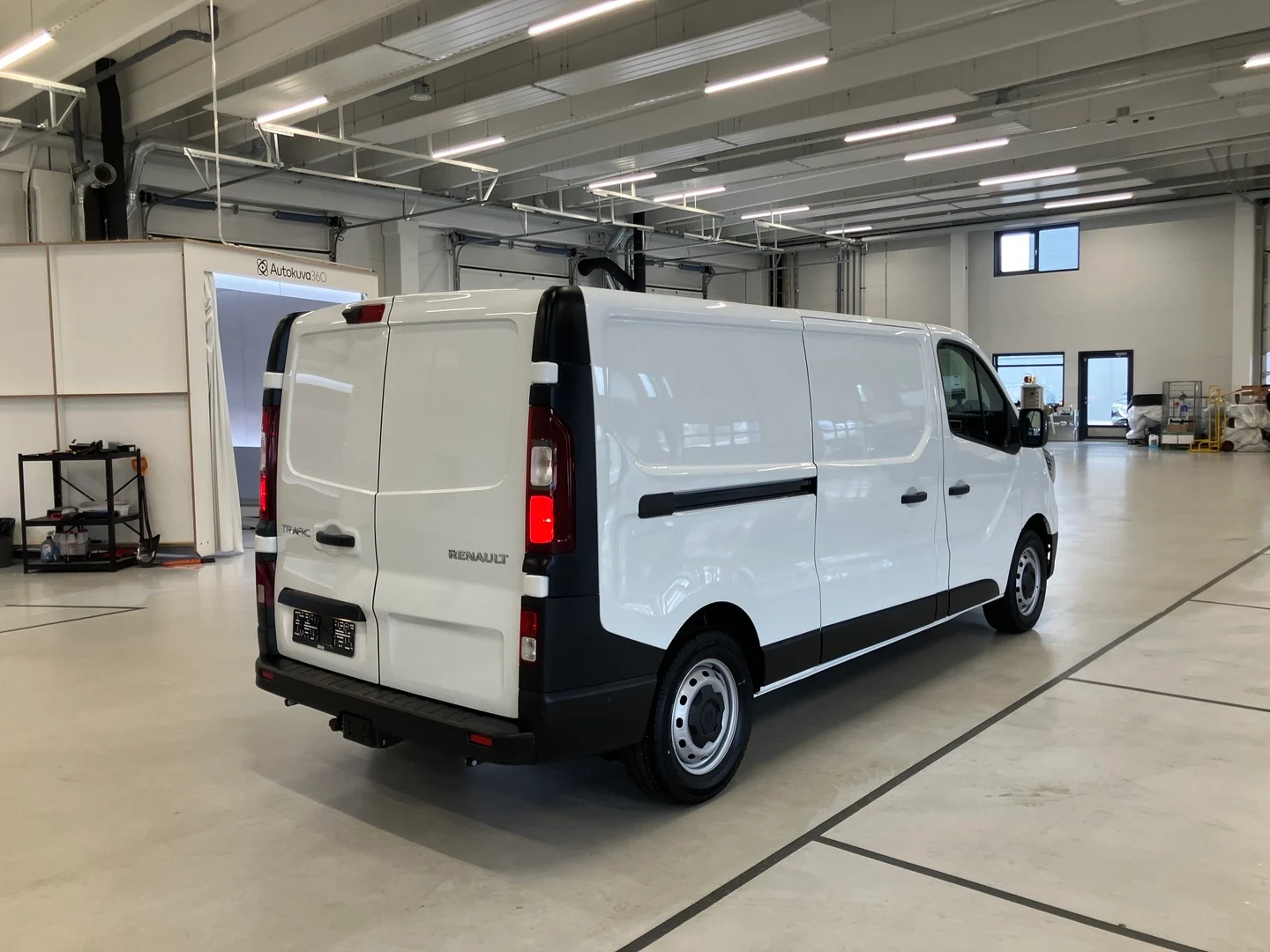 Car Image - l5oU9RhnTTcONWebnu87U