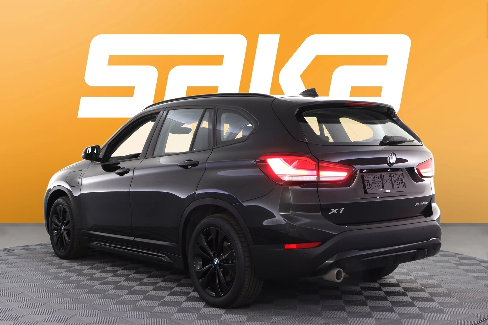Car Image - GRhPlGs8ZBnF77J4esegV