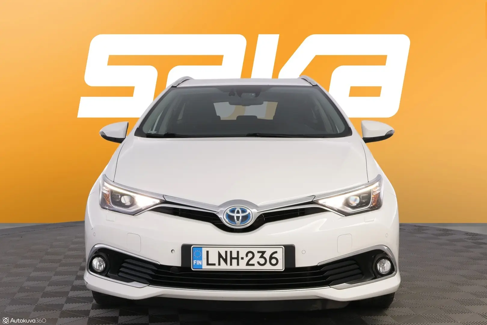 Car Image - 716sLpc6D9aXnenV5L3NyL