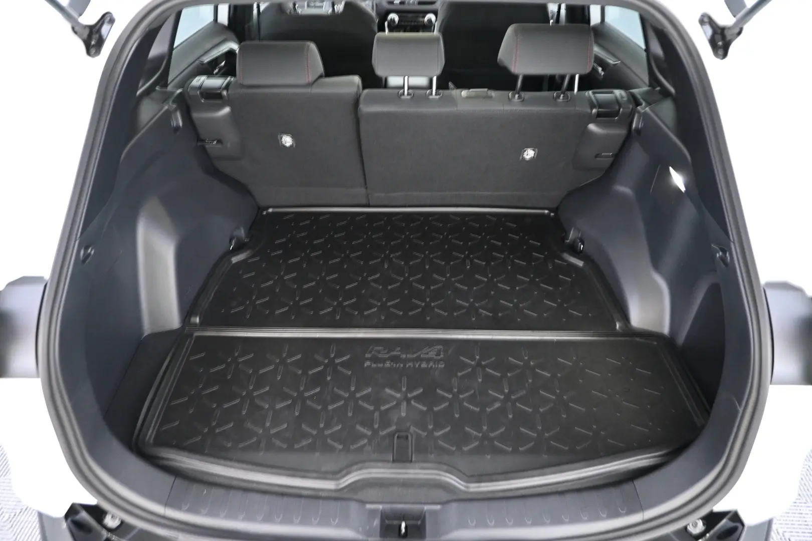 Car Image - 6I3IPIa9EkpTnVoAEVYi0N