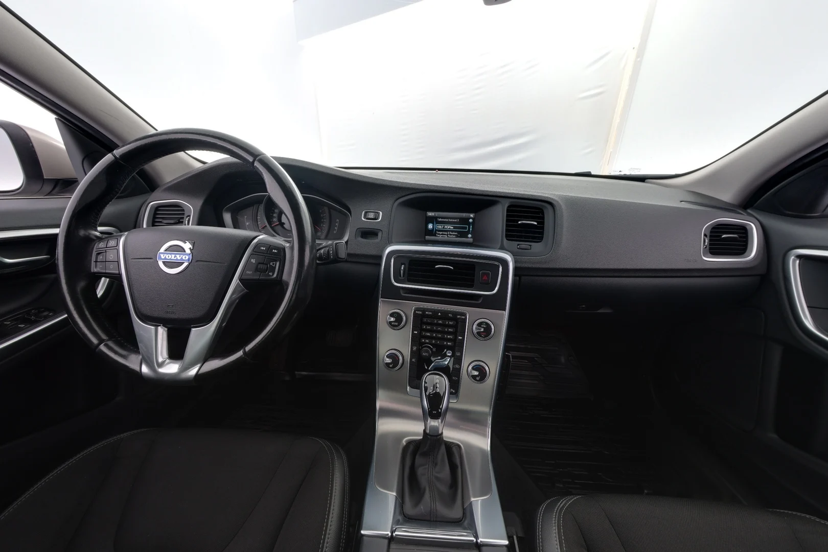 Car Image - iVv129VNJS3TiMLTE8Jon