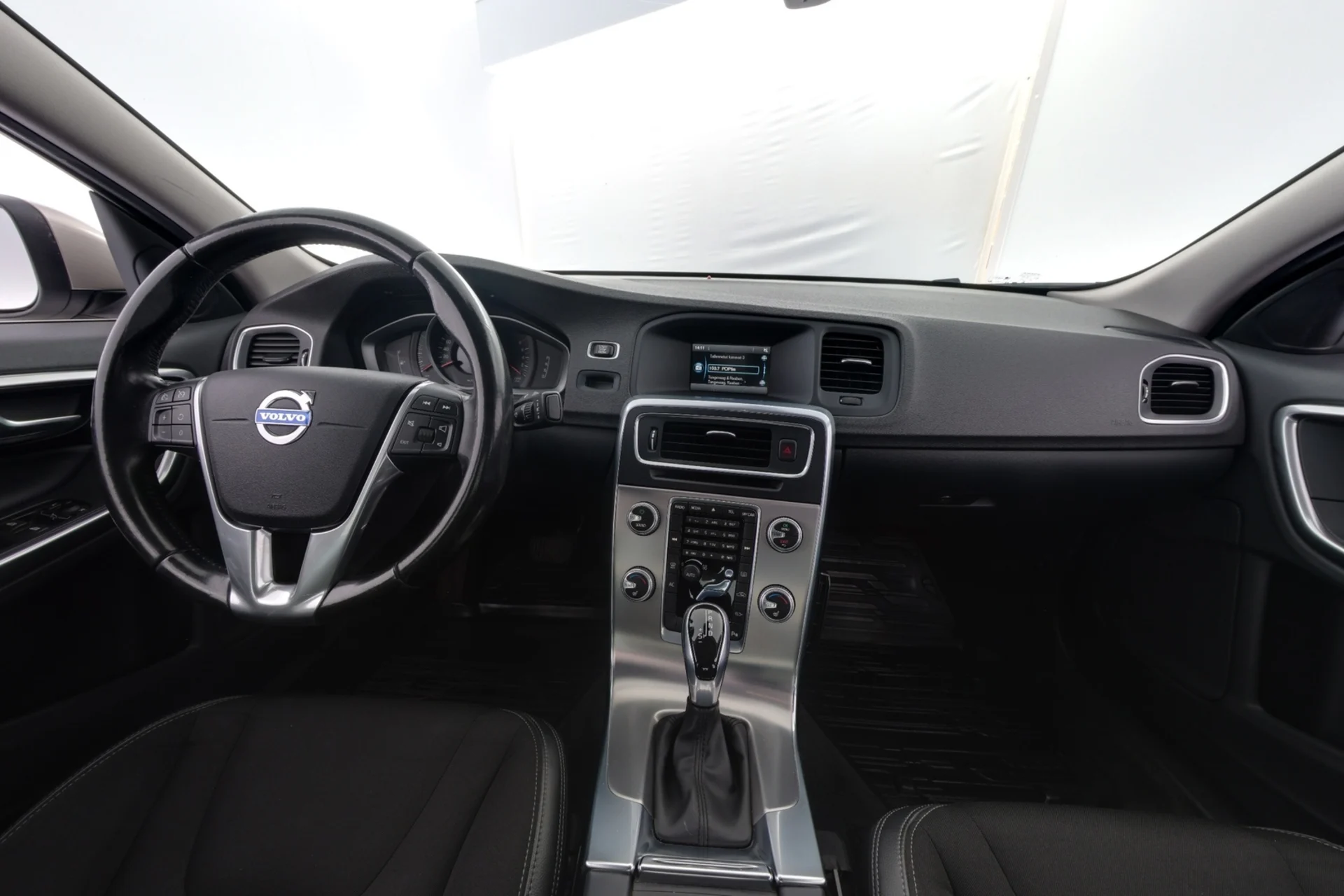 Car Image - iVv129VNJS3TiMLTE8Jon