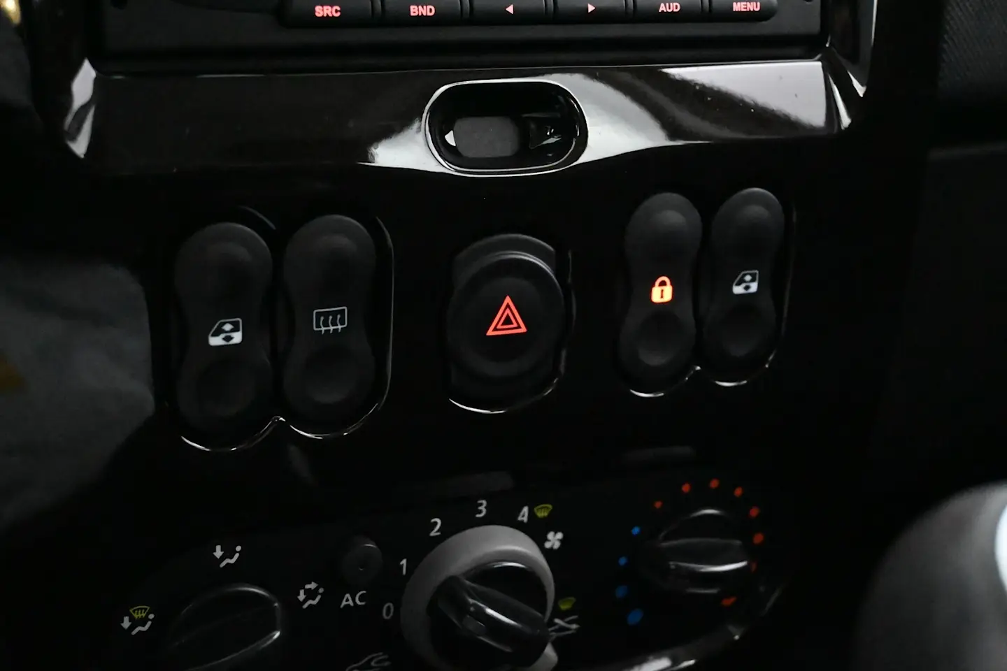 Car Image - FH0xSYGWIhjmWGdmv5fL2