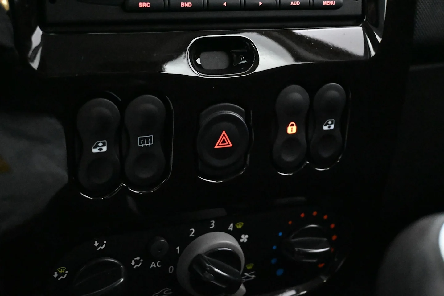 Car Image - FH0xSYGWIhjmWGdmv5fL2