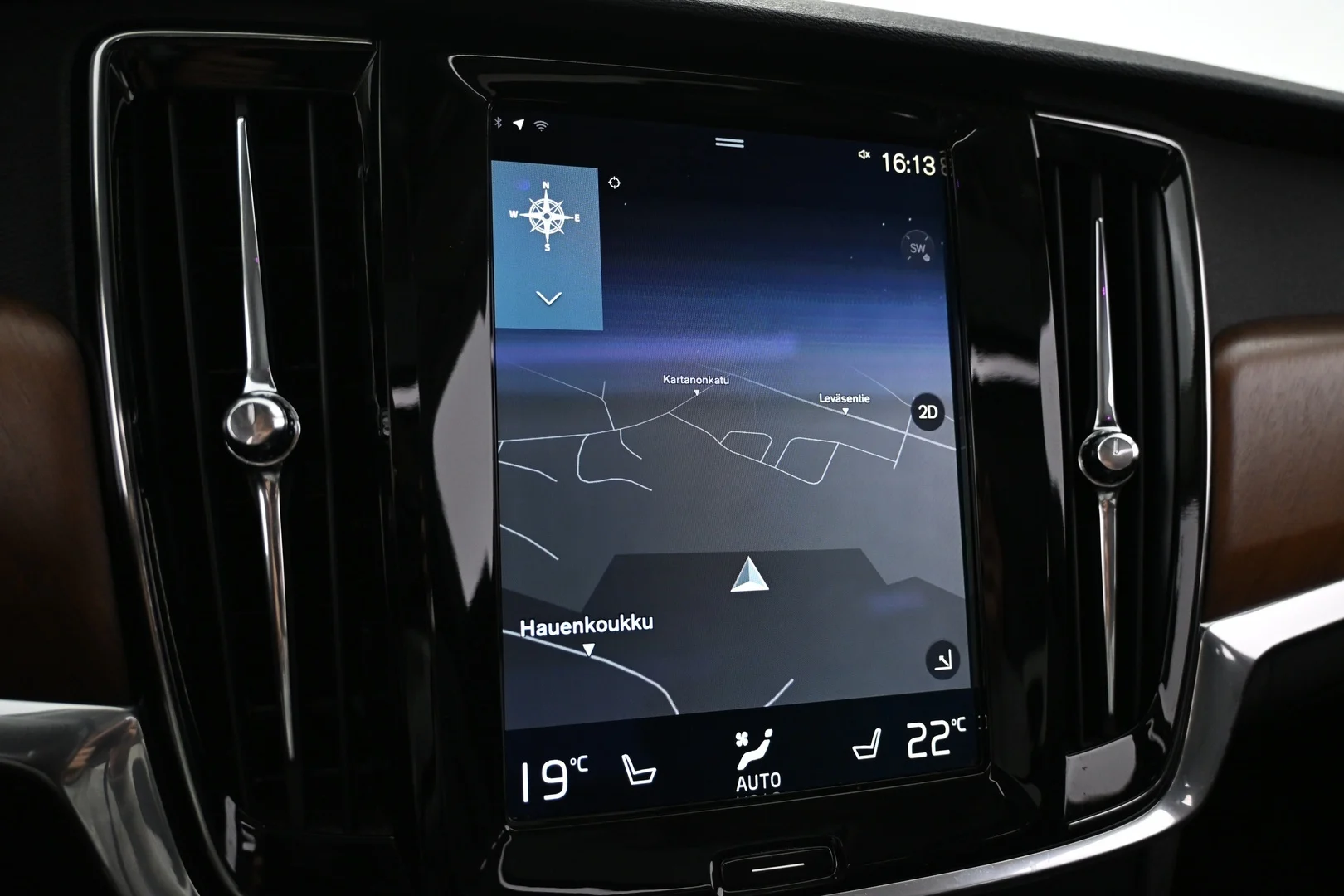 Car Image - 2k5BfeE3dt11duGQhQEwHJ