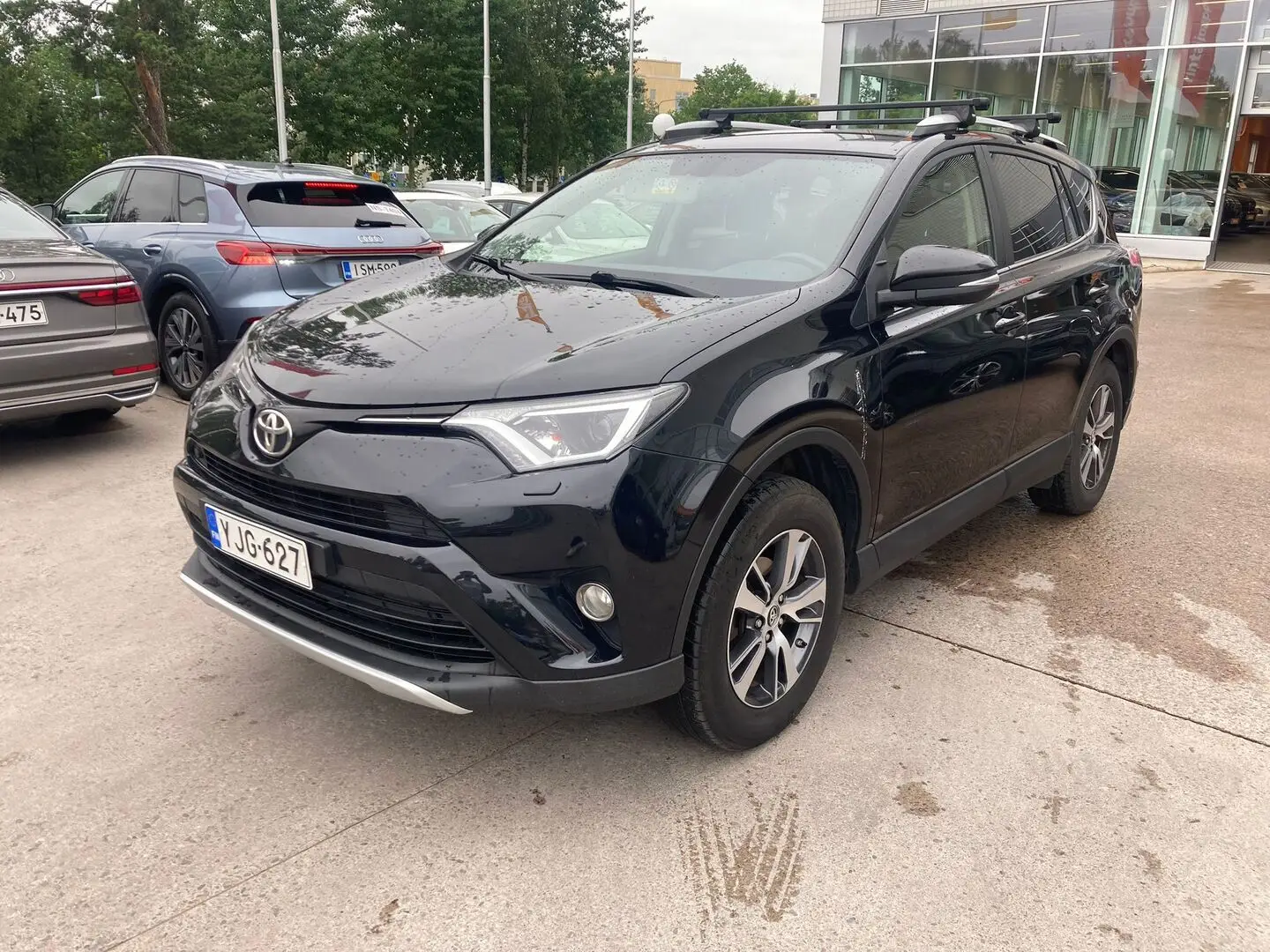 Car Image - 4qQ4iudn7vnBRhVsEiU44n