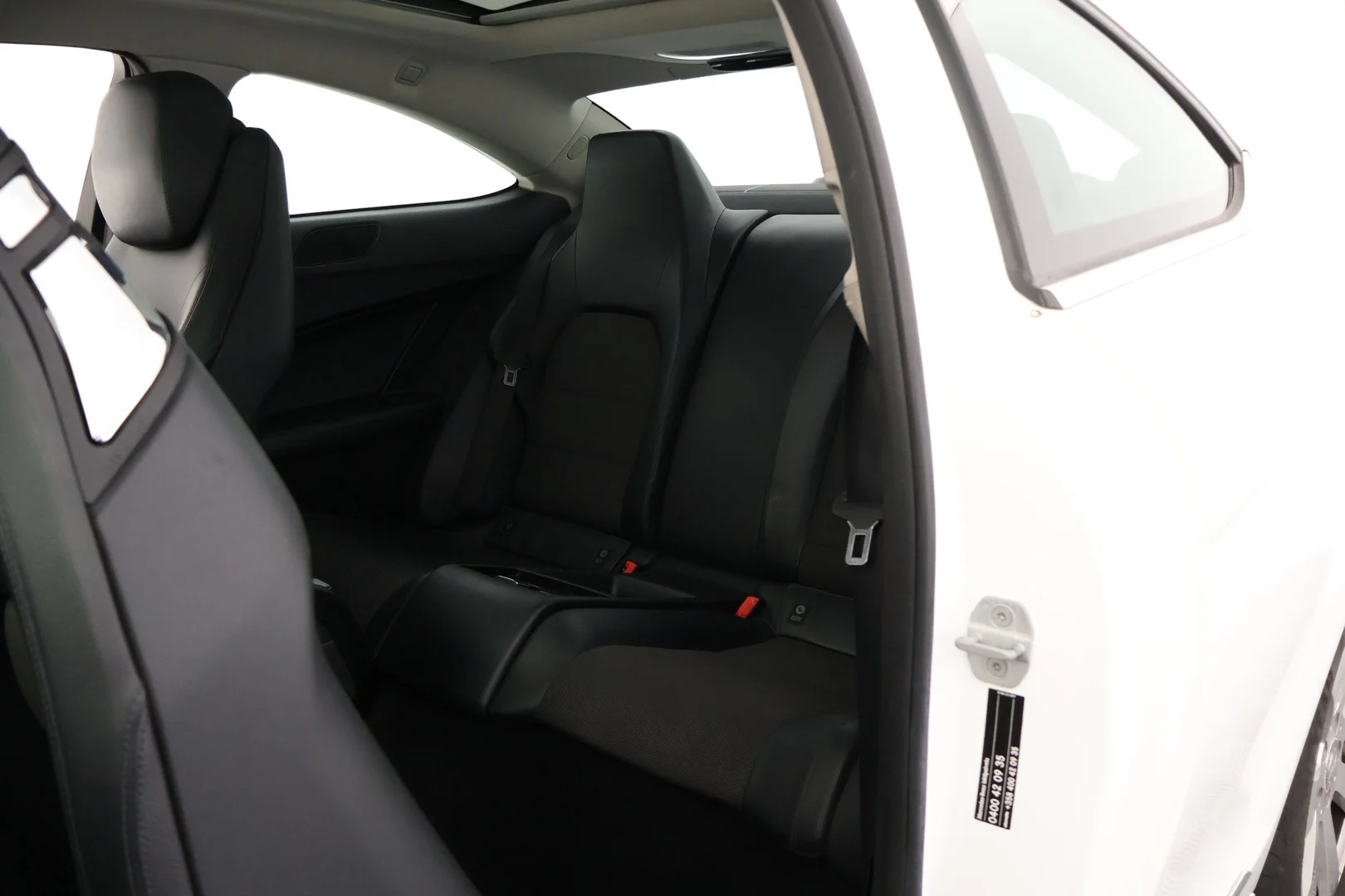 Car Image - oP04T9pJm3N47f6fYm6p2