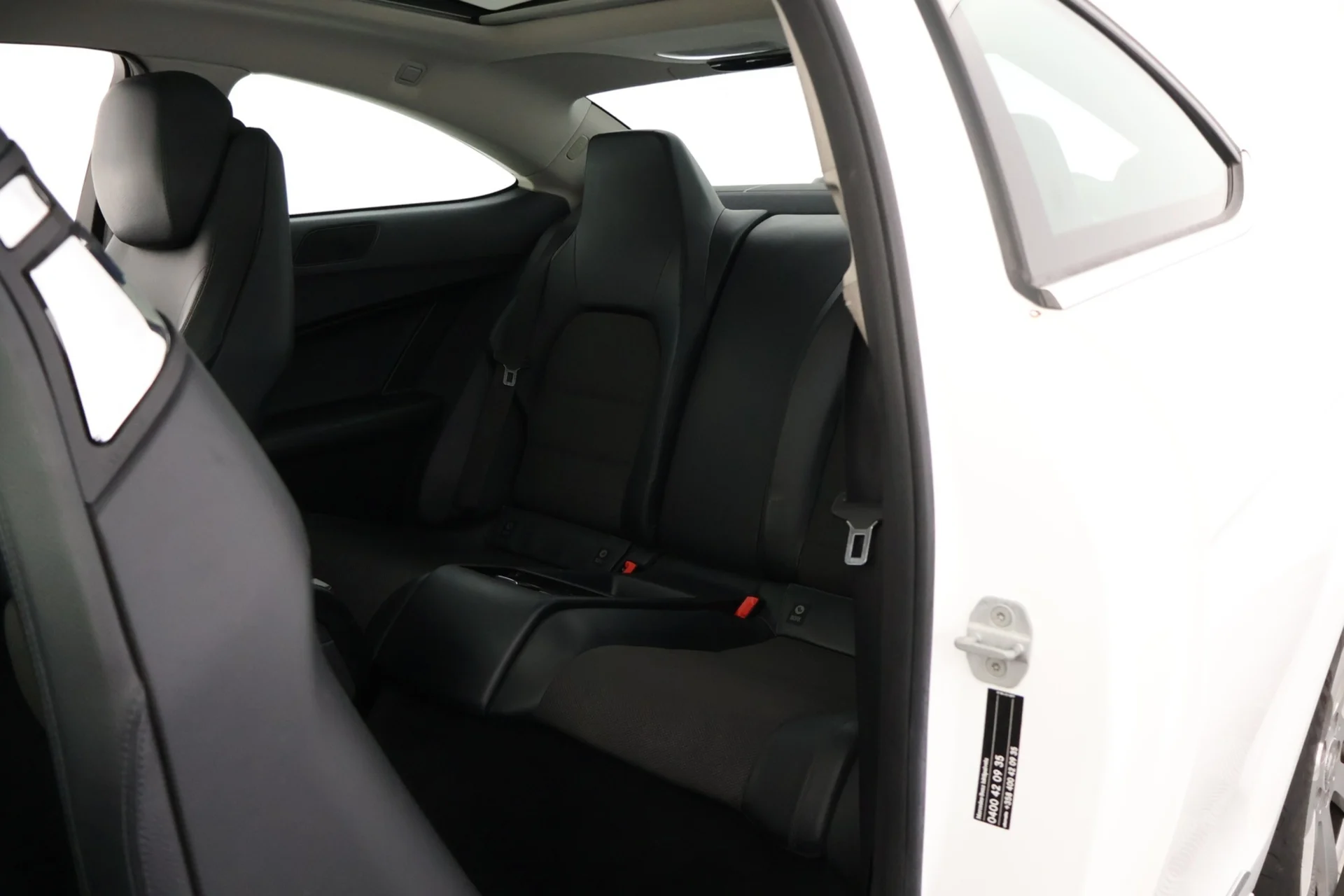 Car Image - oP04T9pJm3N47f6fYm6p2