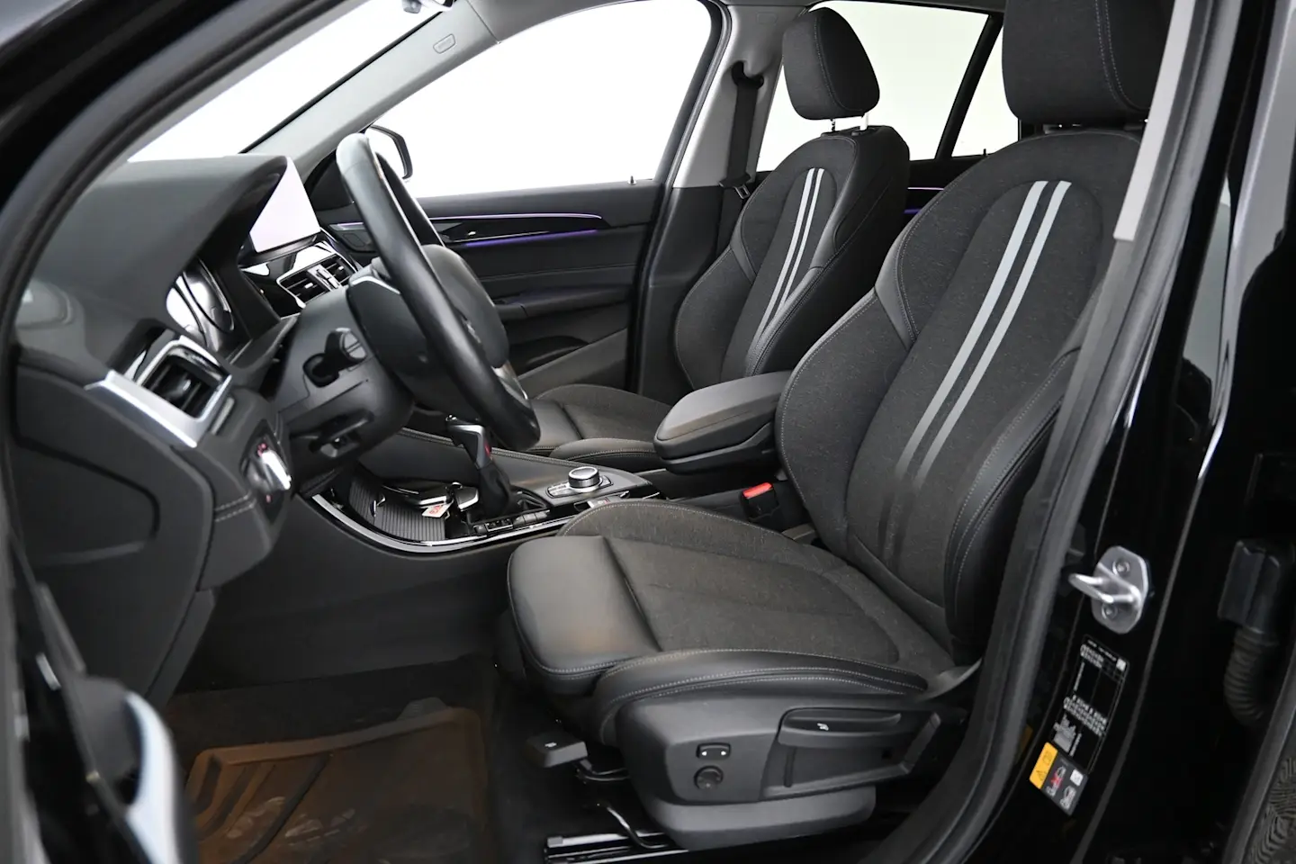 Car Image - 5gUb7B6e39f9tkd0nTrK0j