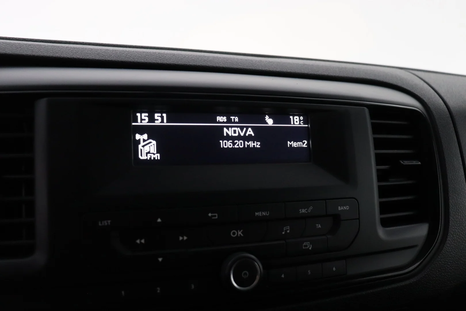 Car Image - 2Uc8mTvwV50AUd4YVtIEWT