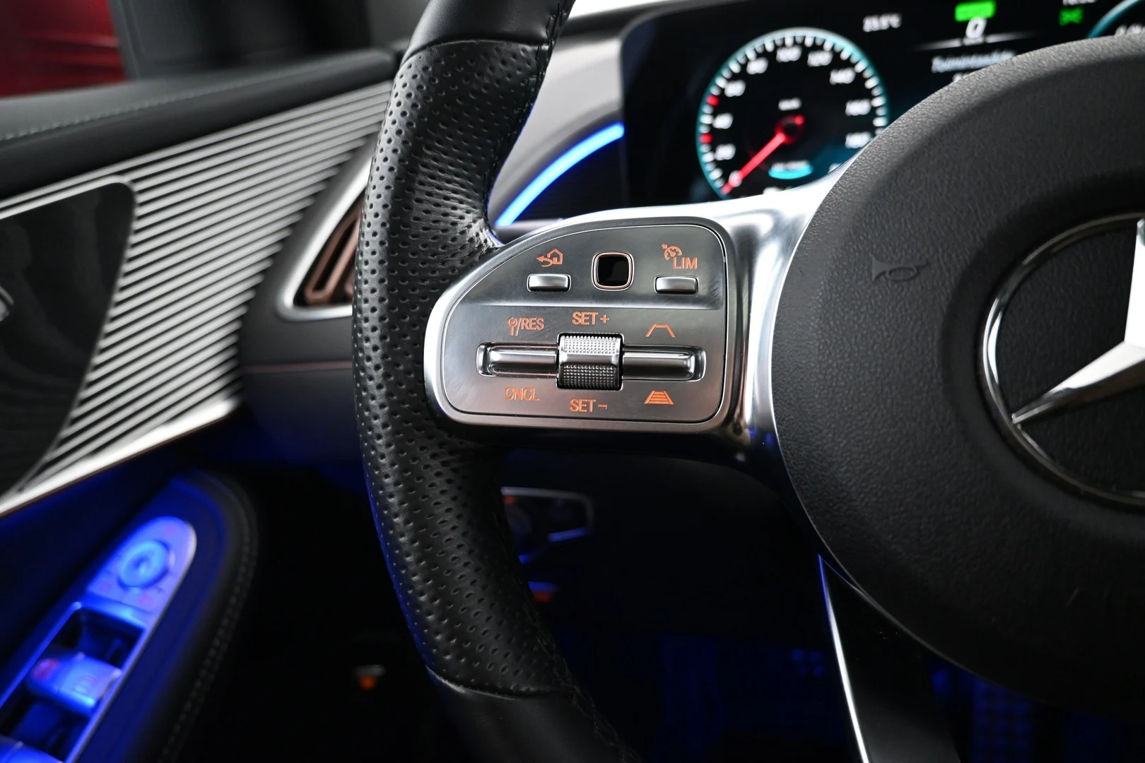 Car Image - 2Ok3s02YSnKbKdD4UPcu64