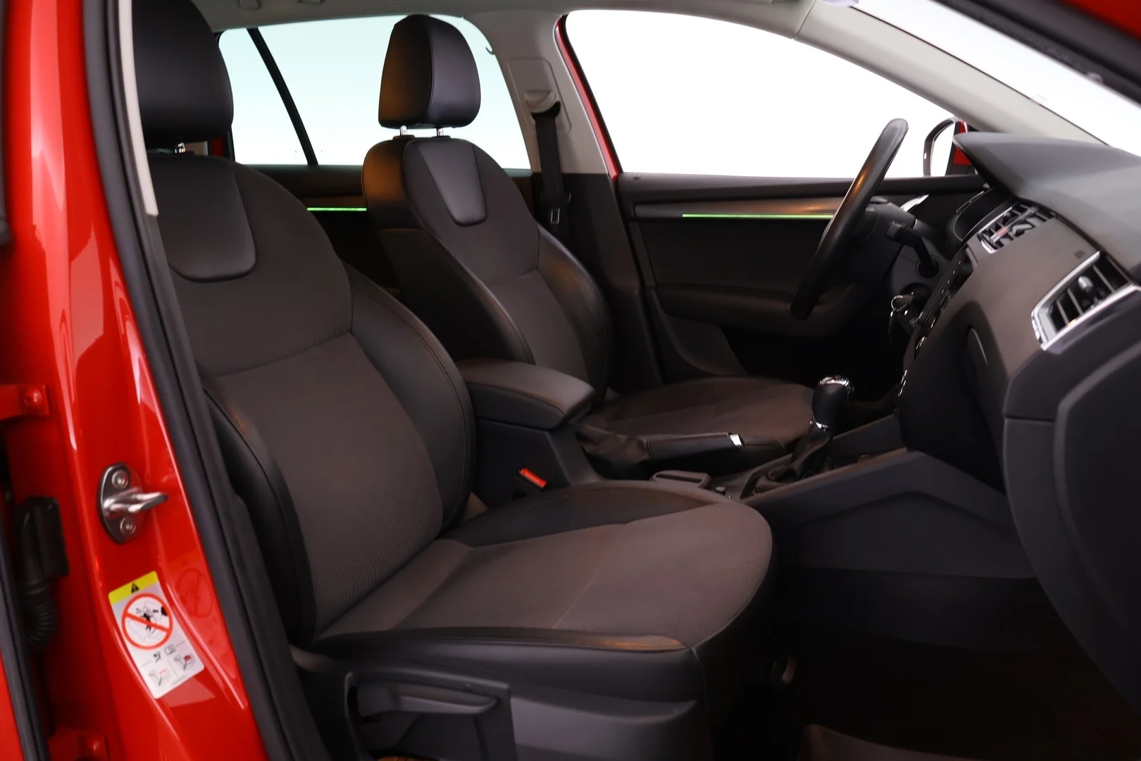 Car Image - 3tC5jKnGxh7WOO91jIADQv