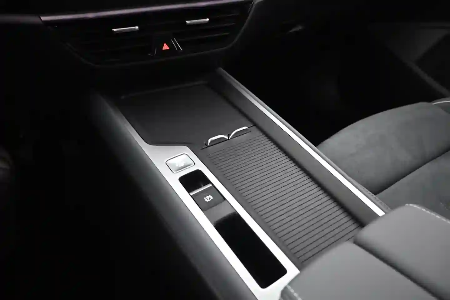 Car Image - 3slfATf0rNdZgaj7HNn875