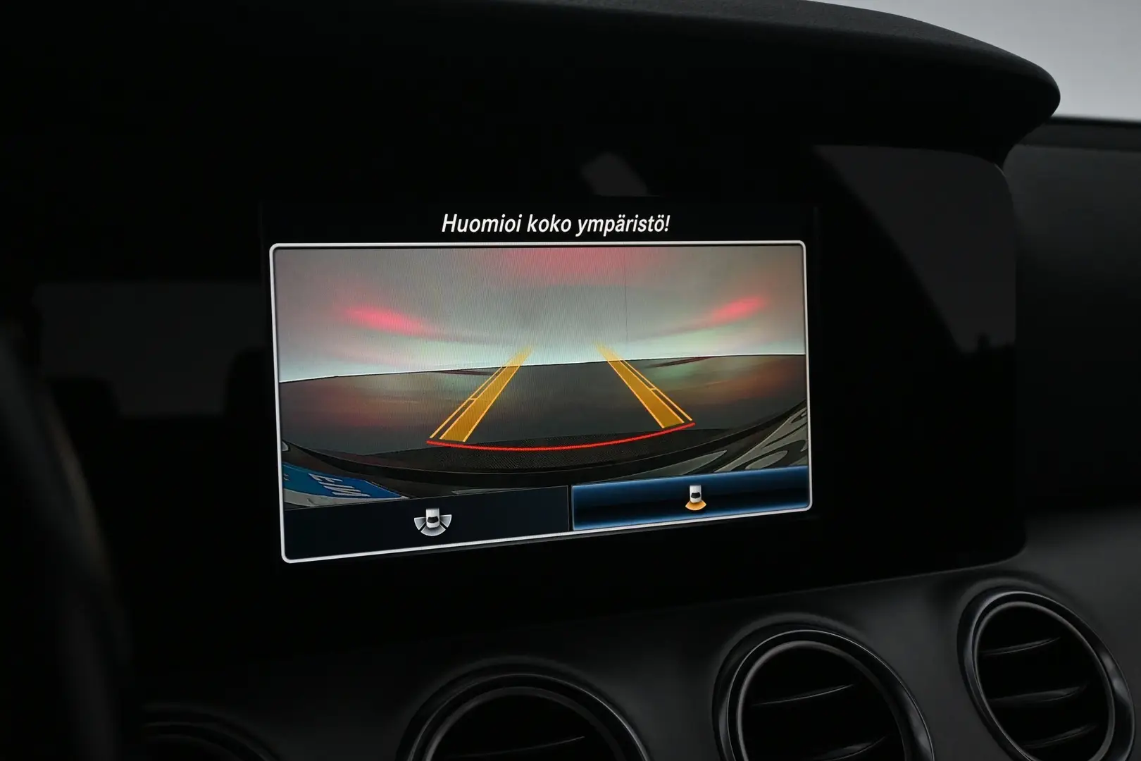 Car Image - 6S7HdpMqQaBxi0x1N3ZODT
