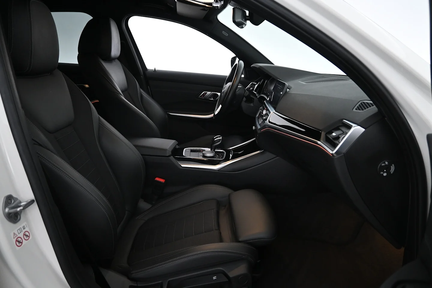 Car Image - 4L10yDXdpDODNn39eKYLkq