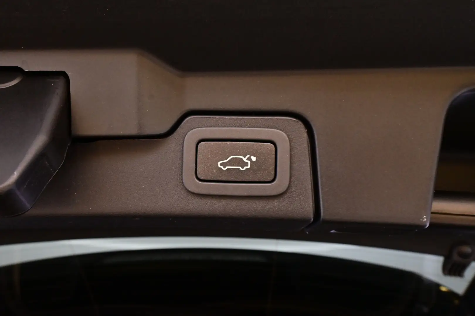 Car Image - 6jb5Ym1TZ6vFJgFb1FComq