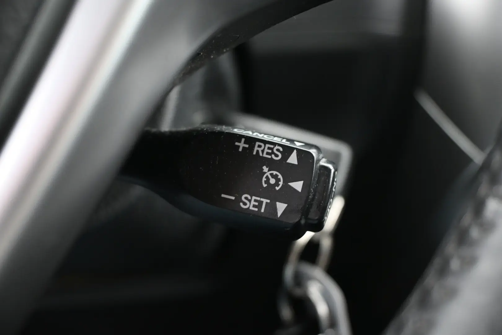 Car Image - 5Uzba2b60jzqvaQuls8FM4