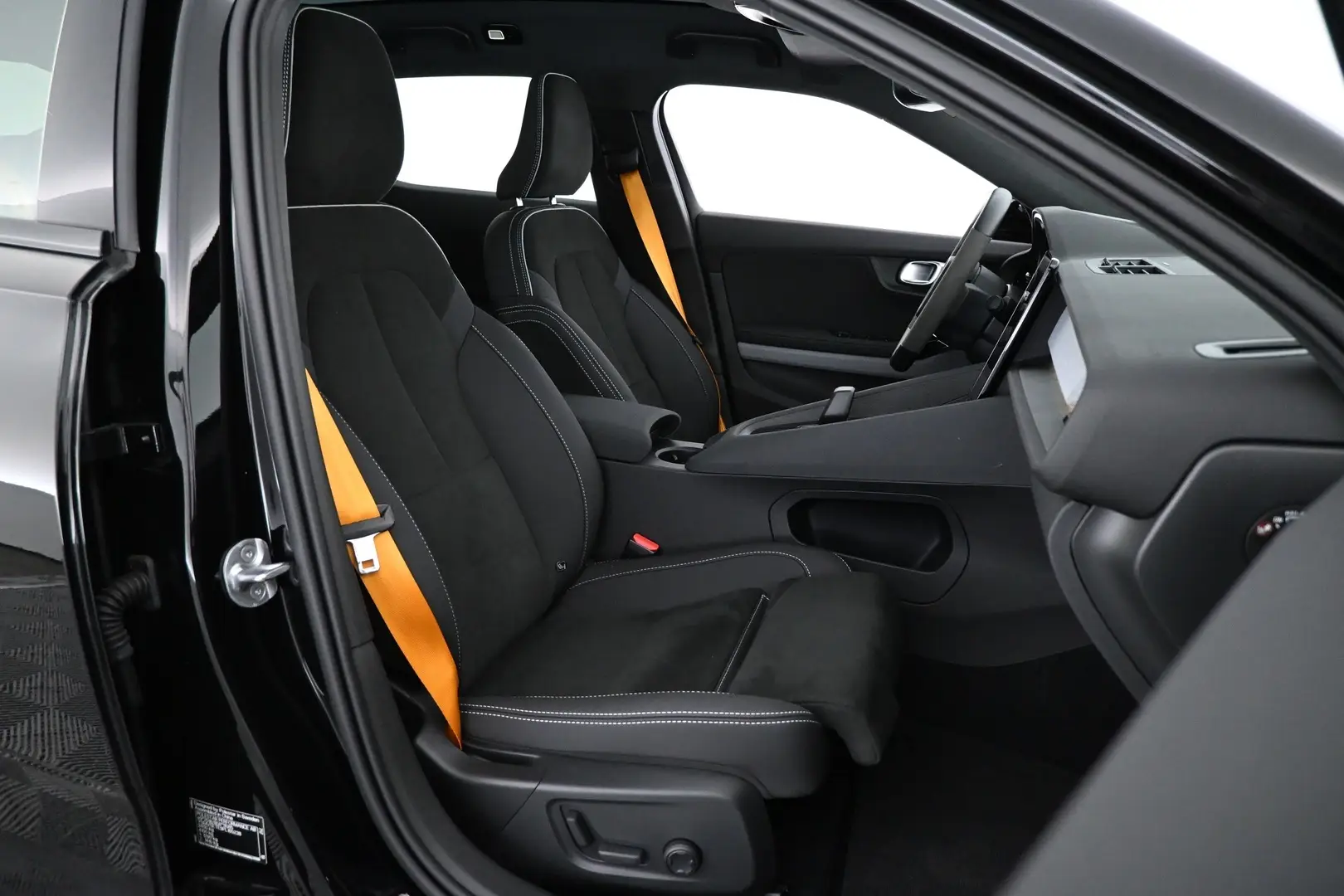 Car Image - 4A3KKwSBMzE7ll3CE6L77r