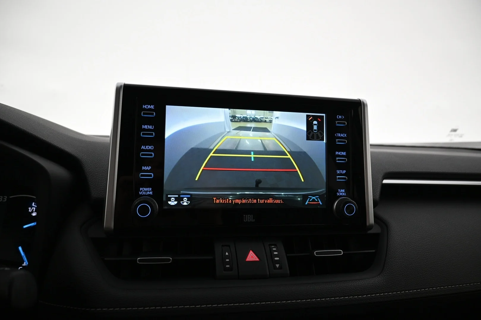 Car Image - 4FTQWU1YDwskzUuxOioviu