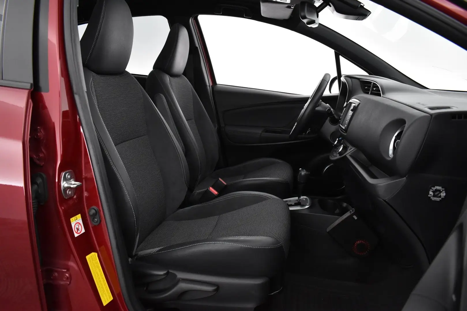Car Image - 6AUnB3GlTlxyVLmGLVh8xx