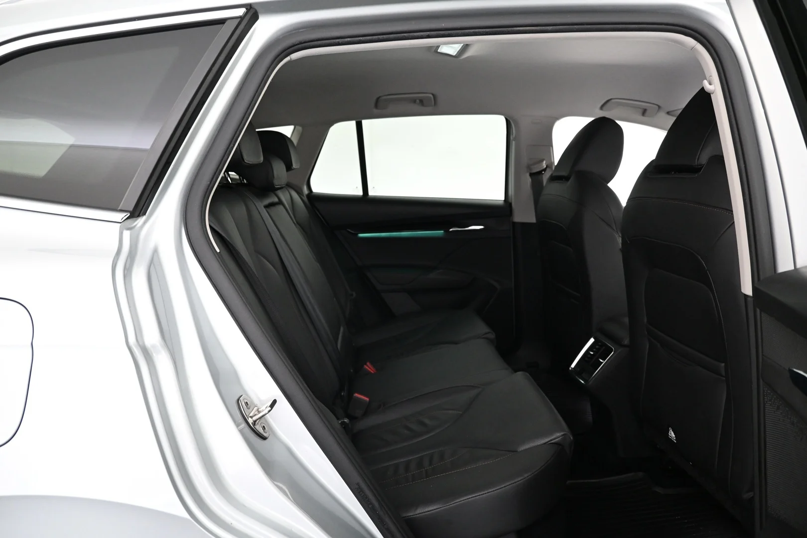 Car Image - 1hXG0VgDVZHVdT9h0hznvX