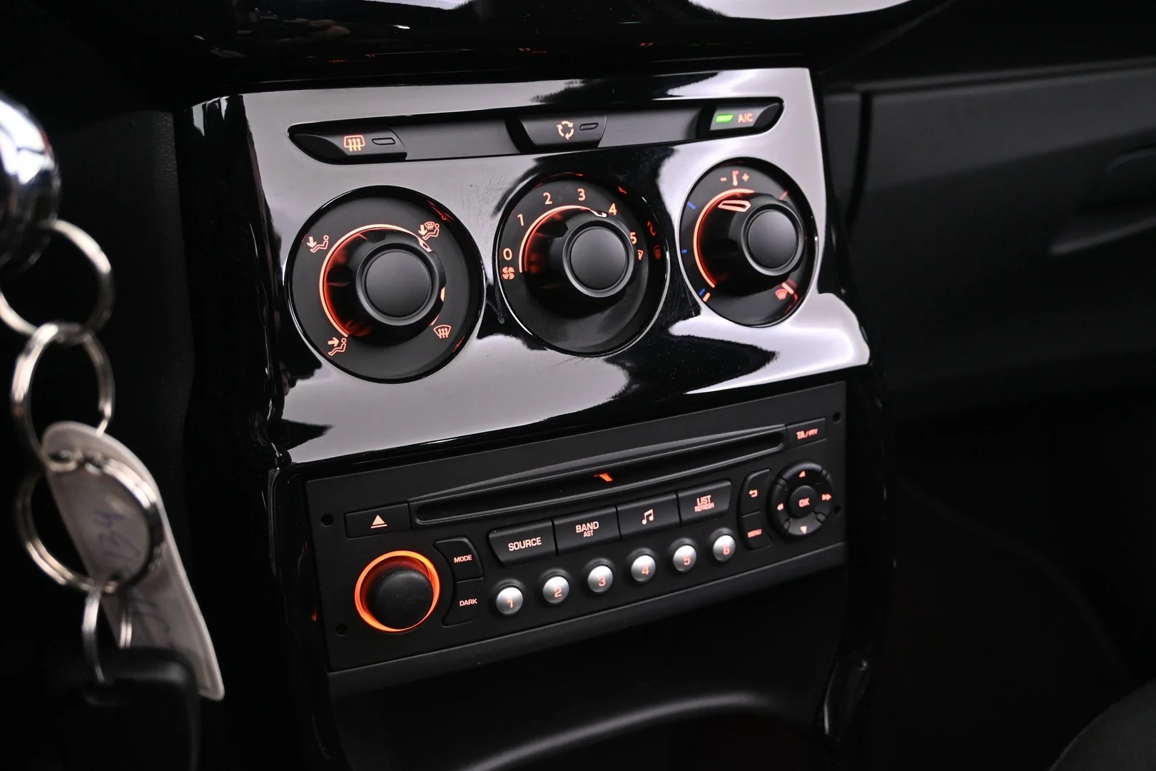 Car Image - xqlHiyB3ajRM6RiQARzM0