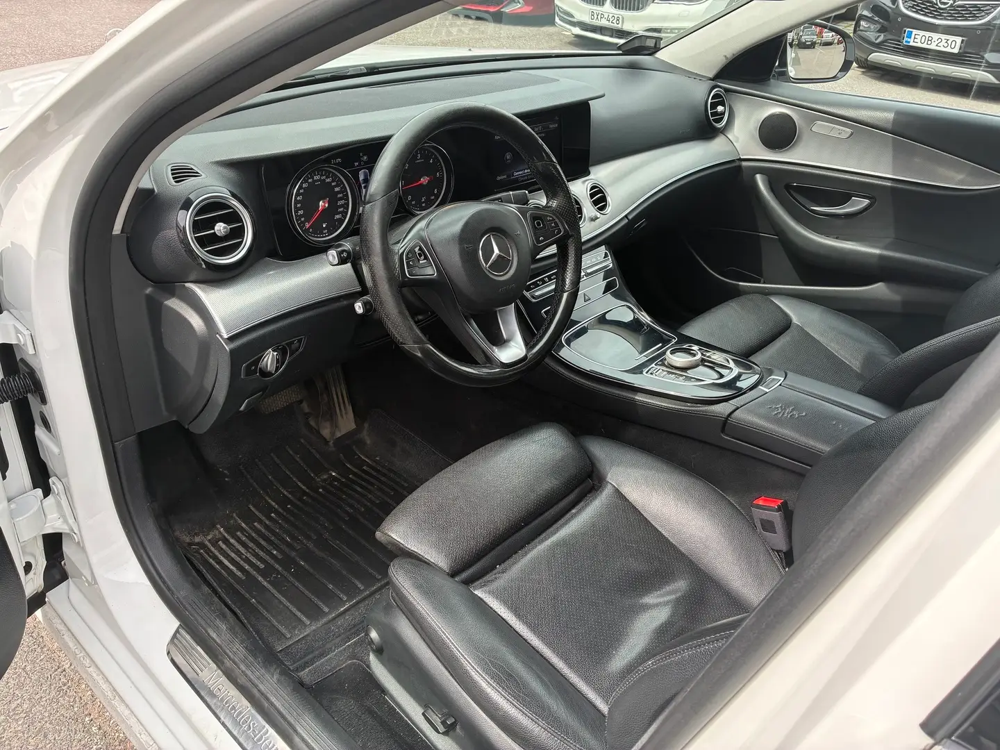 Car Image - 4EhE9CmmrGTppXiSApxLH5