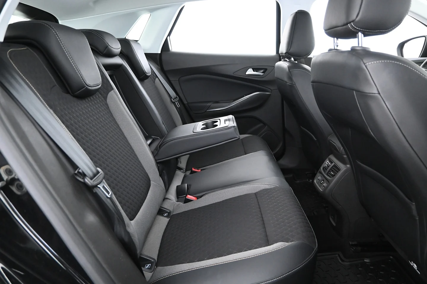 Car Image - 4125n6uC2gocKLblqXEJPs