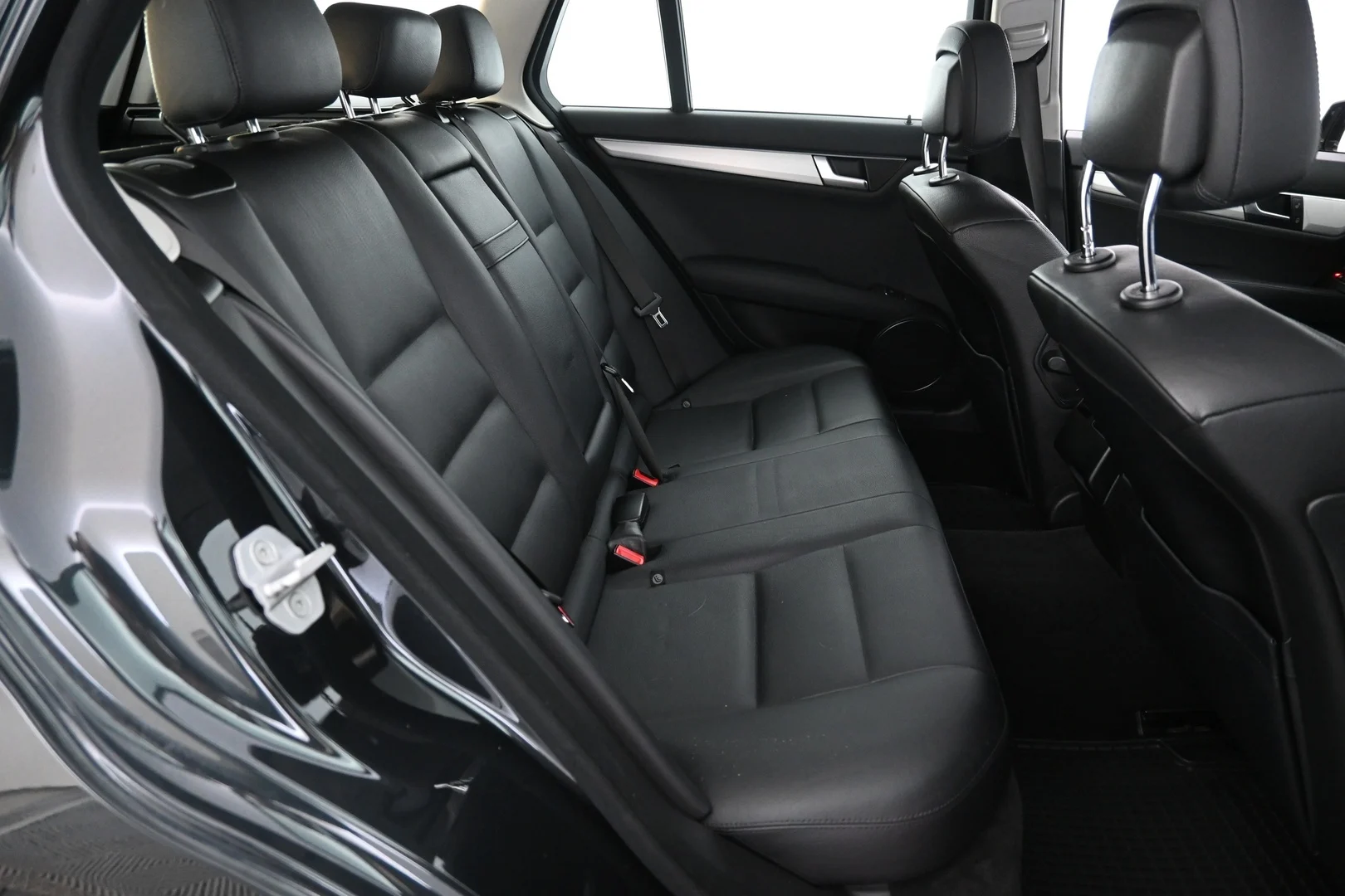 Car Image - 2pTcXg2g7hdNx2bXrj6iFW