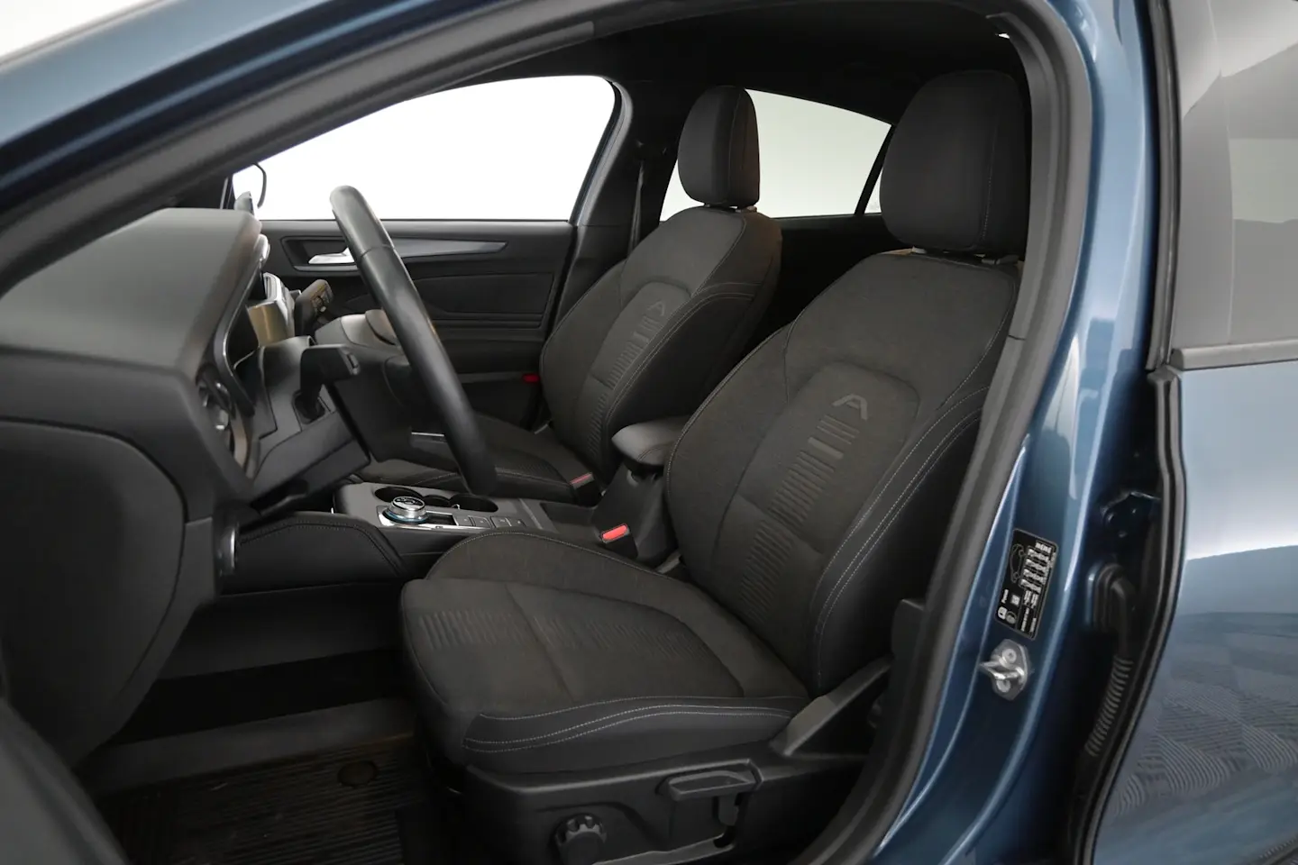 Car Image - 2CvCS2wbScC4PDi1JVhzZT