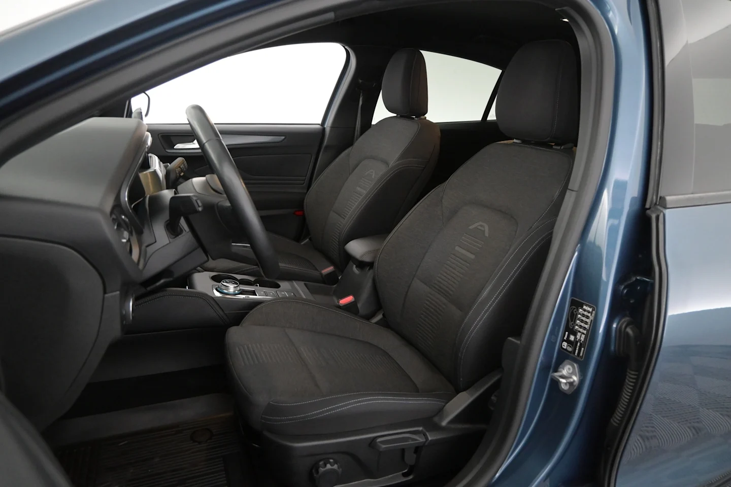 Car Image - 2CvCS2wbScC4PDi1JVhzZT