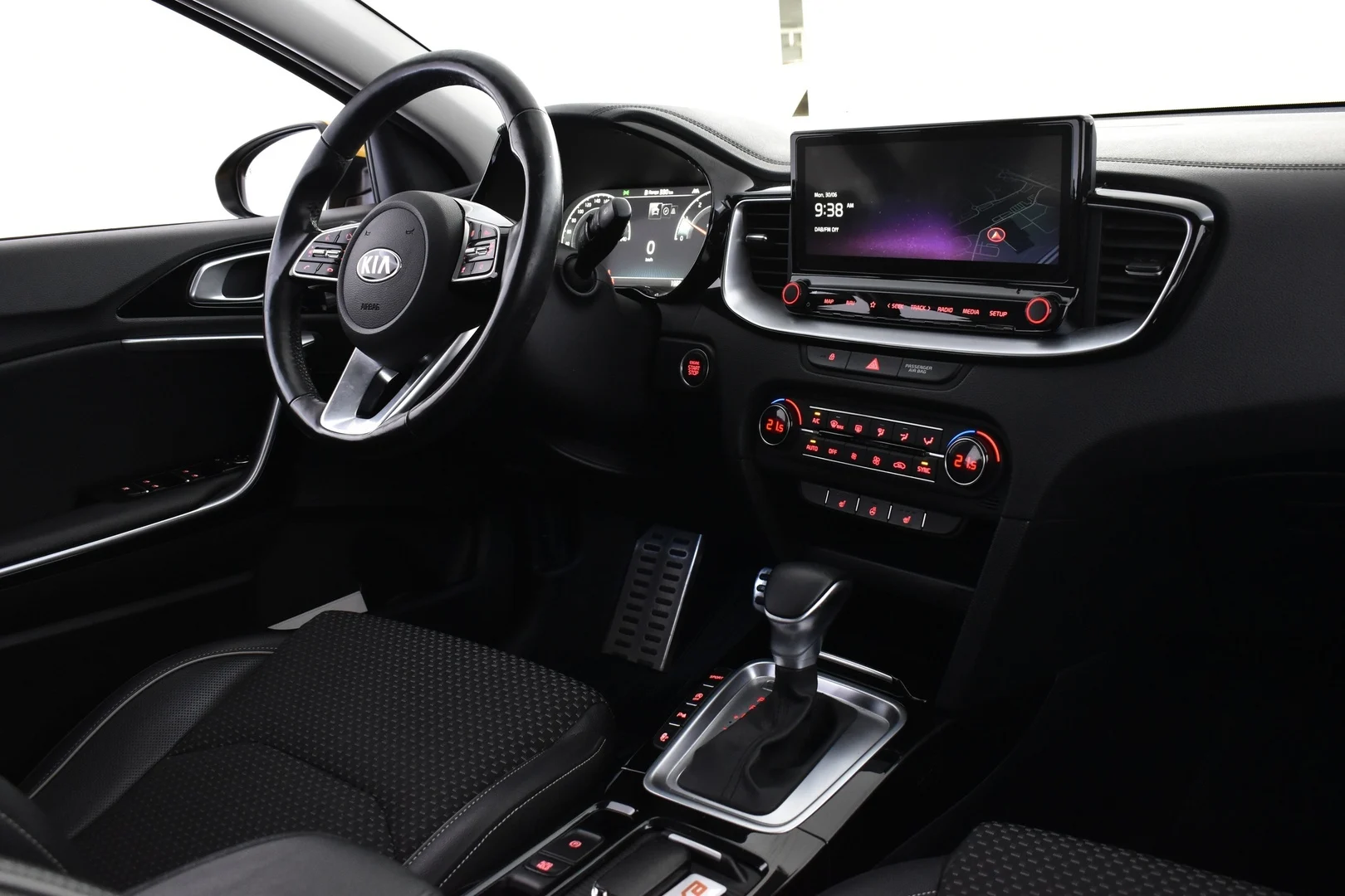 Car Image - 4AEnOEsfuaxzhW6DBogrfG