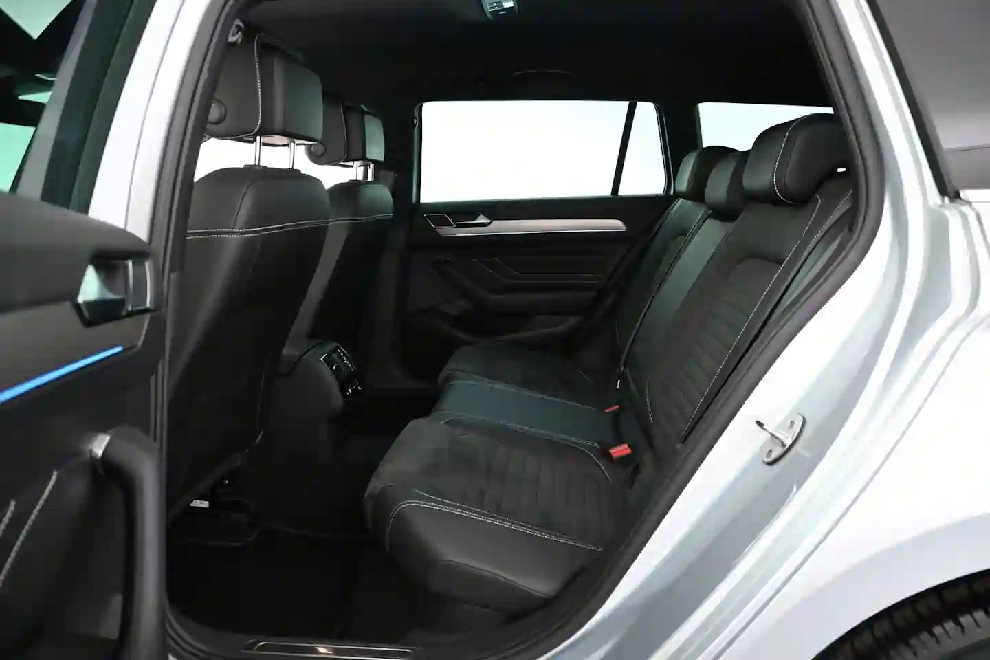 Car Image - 3EveOmnNFwEfSUTtRldezn