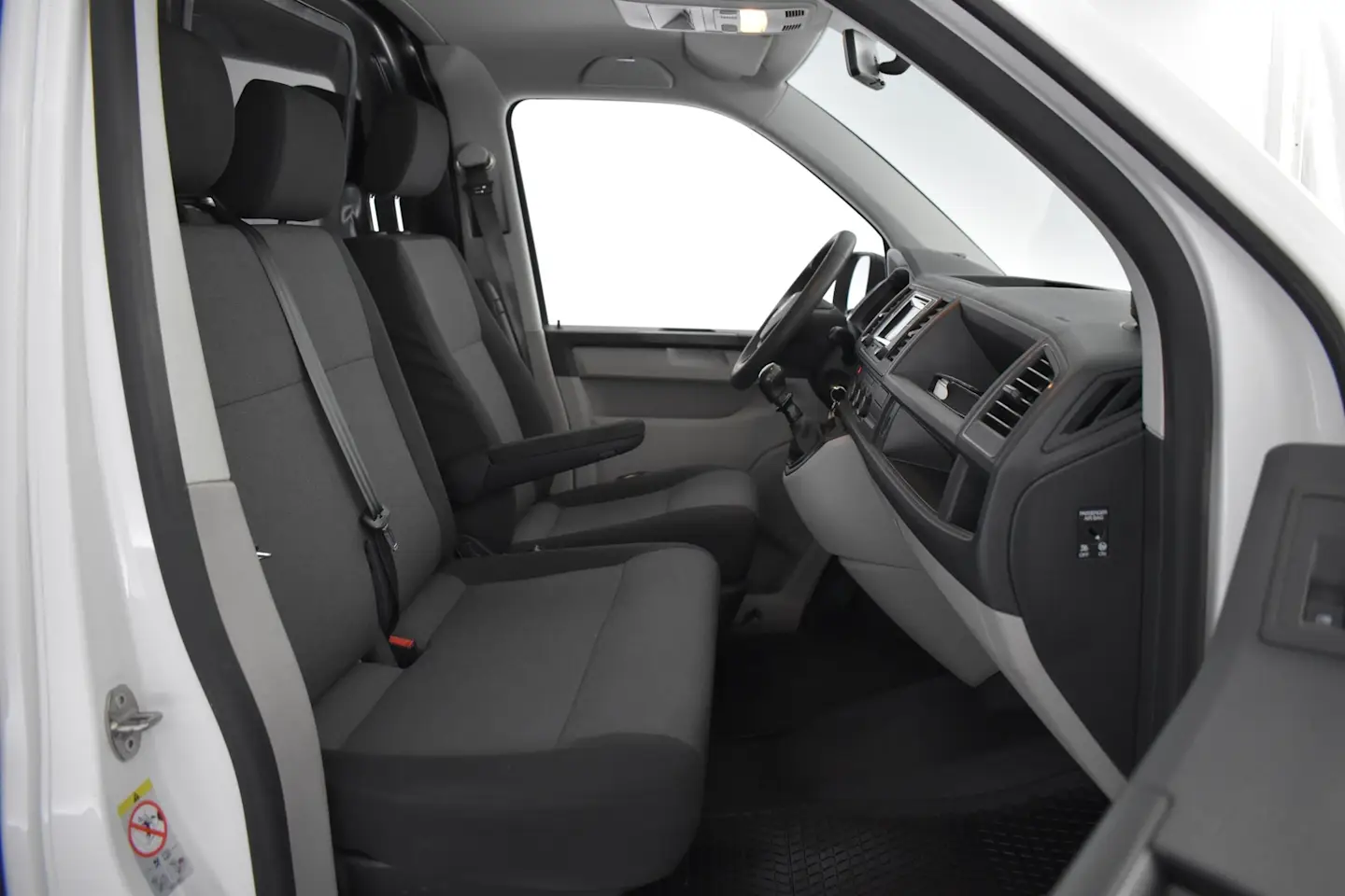 Car Image - 6J7ICfC44G9RK4XHUgiNnH