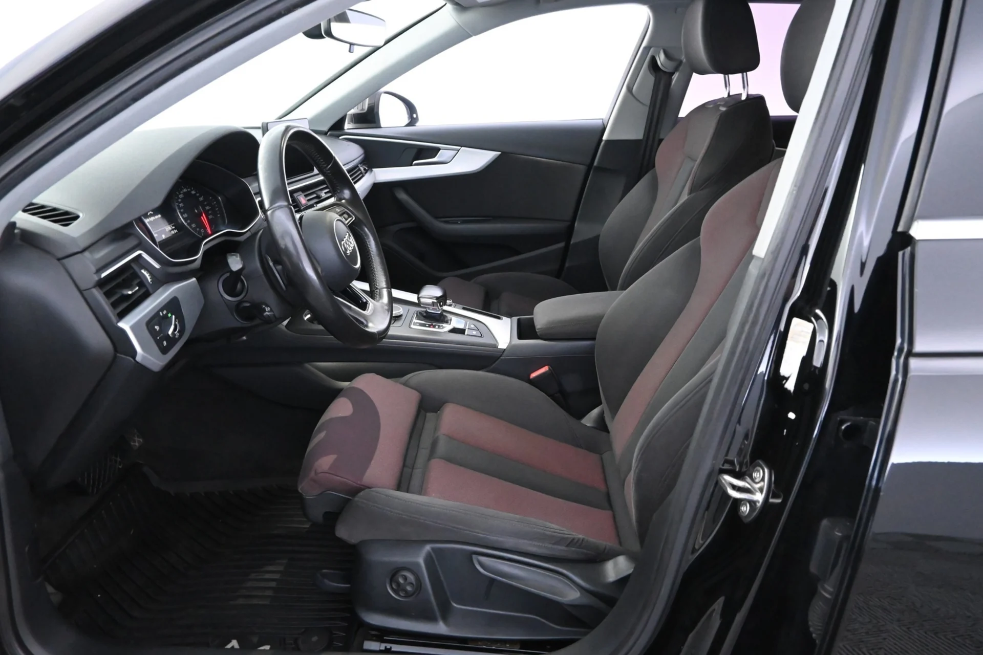 Car Image - 2A1Rk5YV7nTIVQNIiacGlt