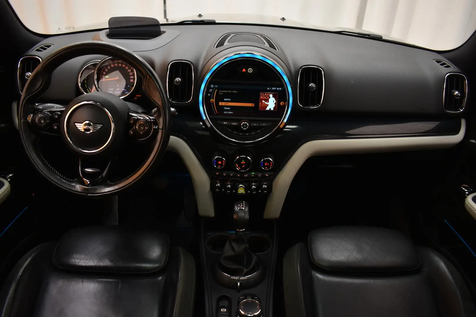 Car Image - TLMuYTmmSDUf3TkvFxGbd