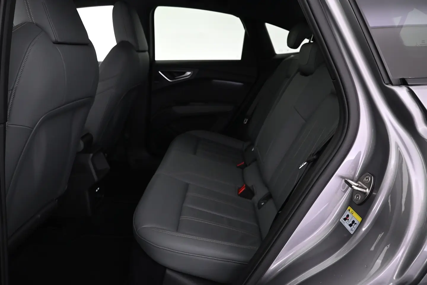 Car Image - 4f6lcNLgF0QAo1QeT6K9f1
