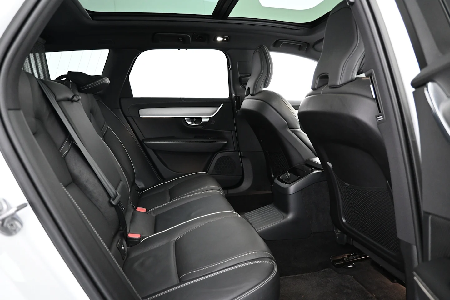 Car Image - 2x4YByNPSEeVz0huetR4uP