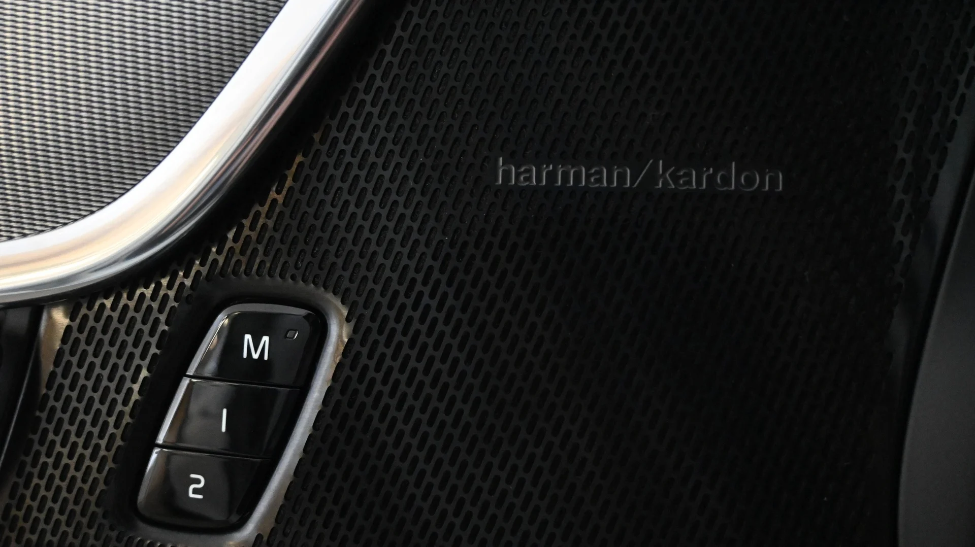 Car Image - H9cGabbJAARfEECG9hVCO