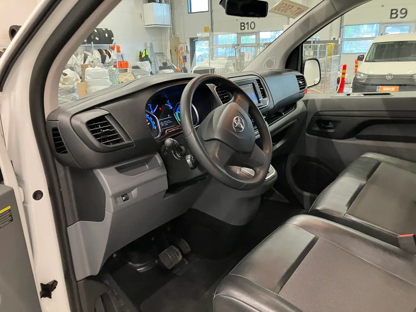 Car Image - 19Wr53ITileudhAt9HpIX6