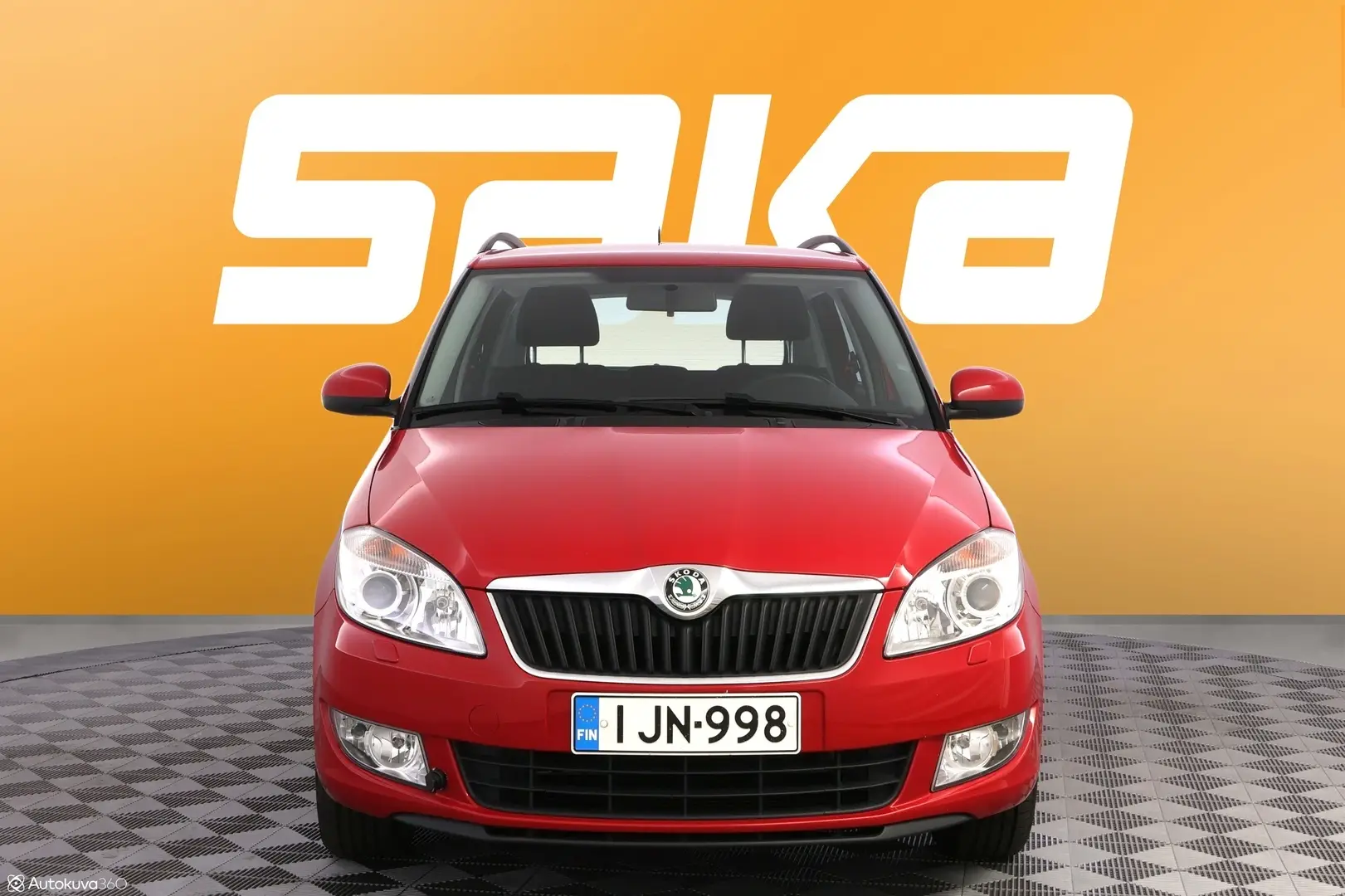 Car Image - 2YdbjMAz01RpHKIJUqaclL
