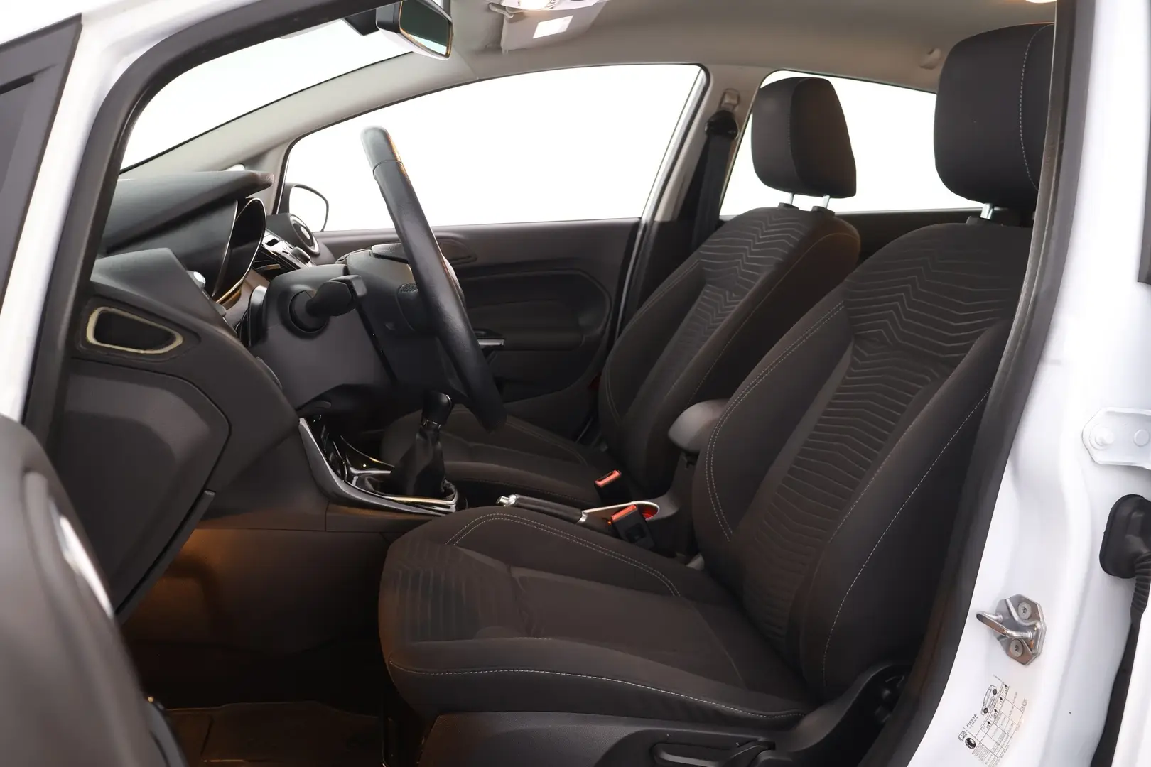 Car Image - 3wqLp2BYhbrWhGx2BDqWYQ